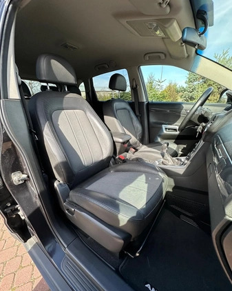 Opel Antara cena 33000 przebieg: 116728, rok produkcji 2015 z Ryki małe 596